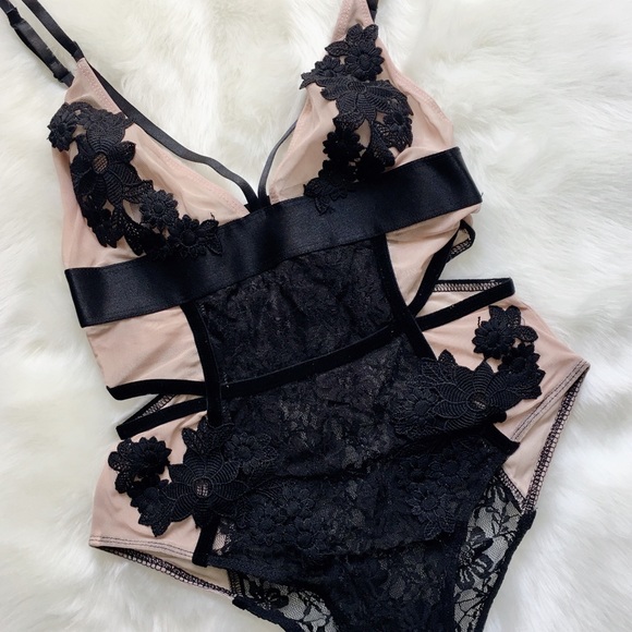 Lace Sheer Bodysuit Lingerie - Picture 4 of 8